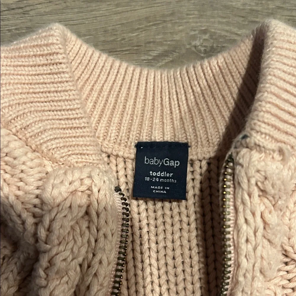 GAP soft pink